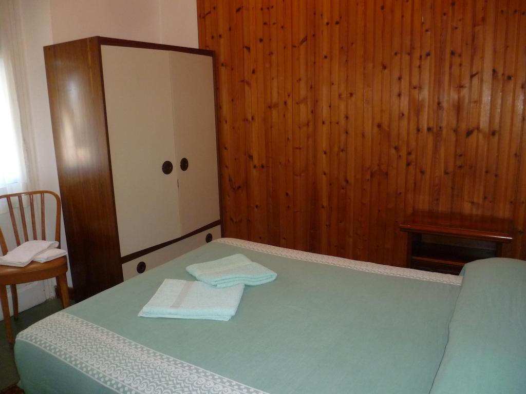 Pensione Elvezia Rapallo Zimmer foto
